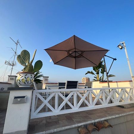 Апартаменты La Terrazza Sul Cielo Катания Экстерьер фото
