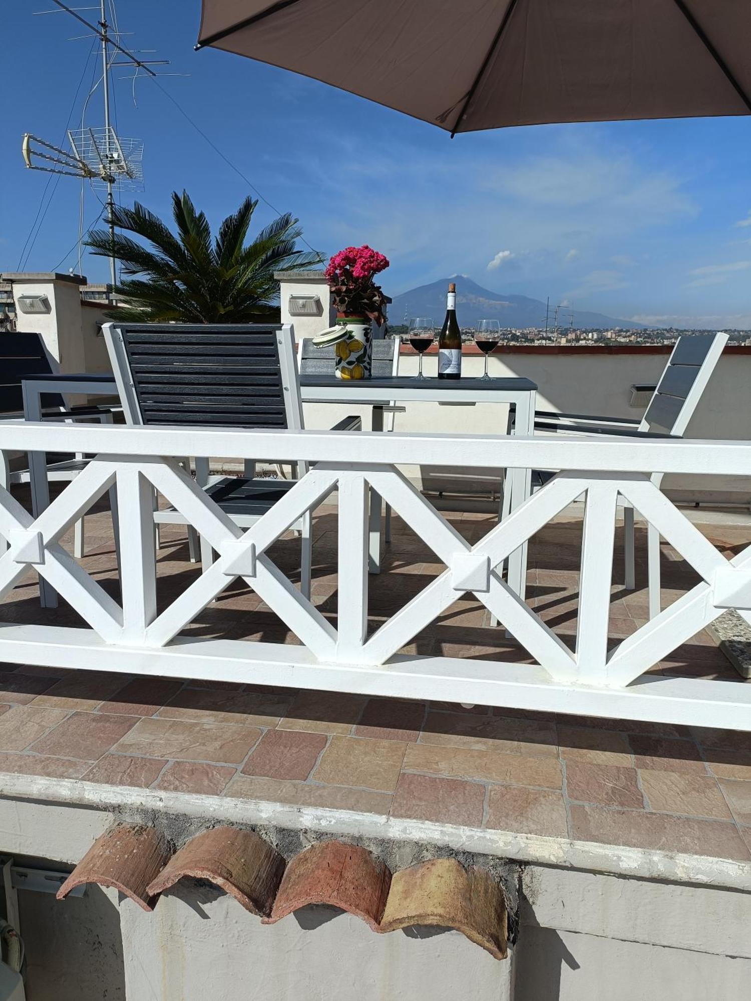 Апартаменты La Terrazza Sul Cielo Катания Экстерьер фото